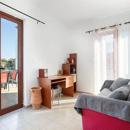 Apartman Plakoti 5, Shared Pool And Amazing View Réthimno