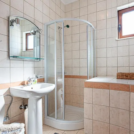 Plakoti 5, Shared Pool And Amazing View Апартаменти