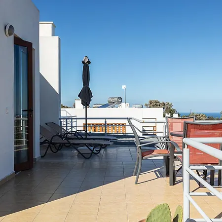 Plakoti 5, Shared Pool And Amazing View Apartment *