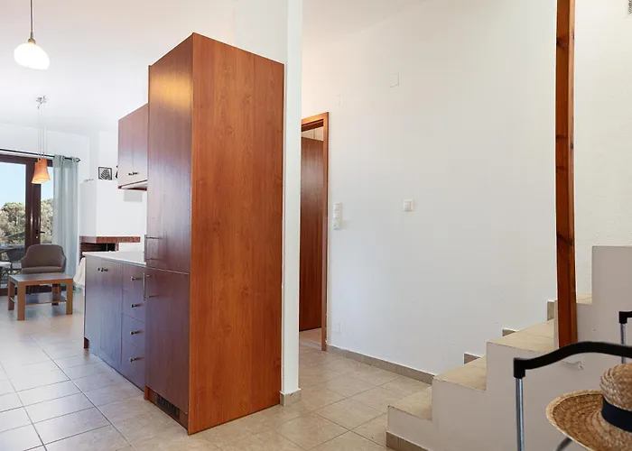 Apartment Plakoti 5, Shared Pool And Amazing View *