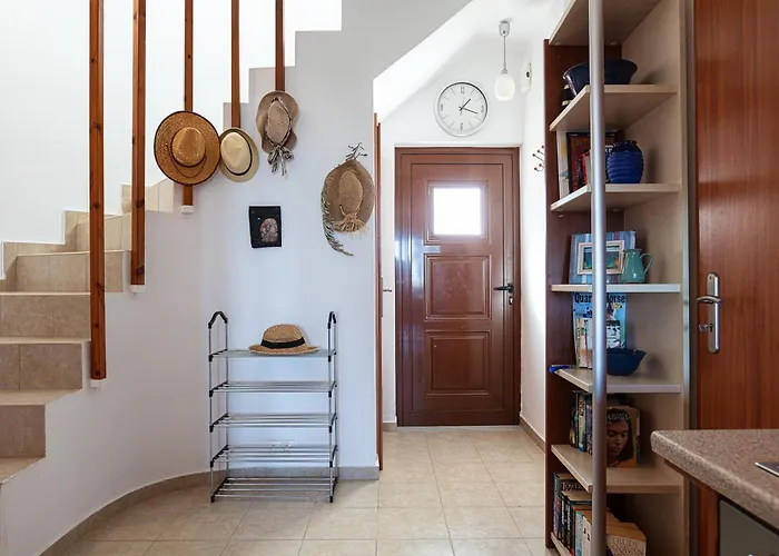 Plakoti 5, Shared Pool And Amazing View *